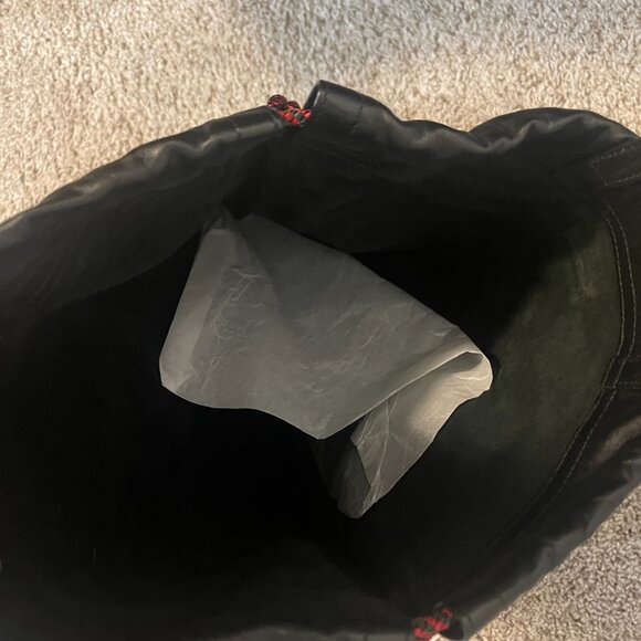 Gucci Logo Drawstring Backpack - Picture 3 of 7